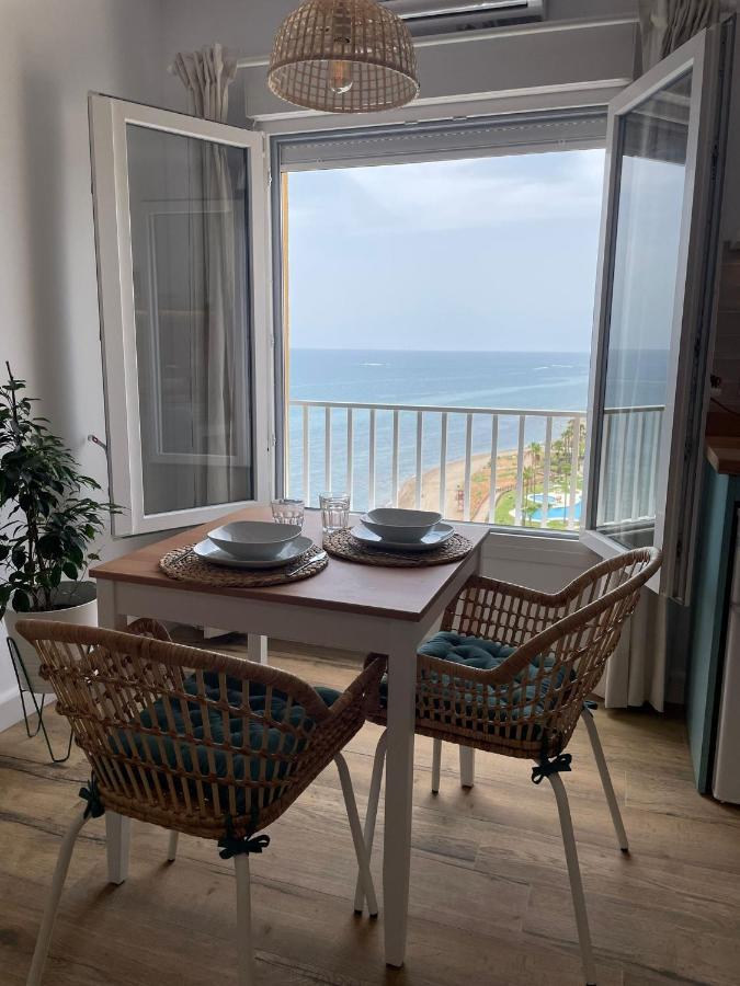 Studio On The Beach Front مالقة المظهر الخارجي الصورة